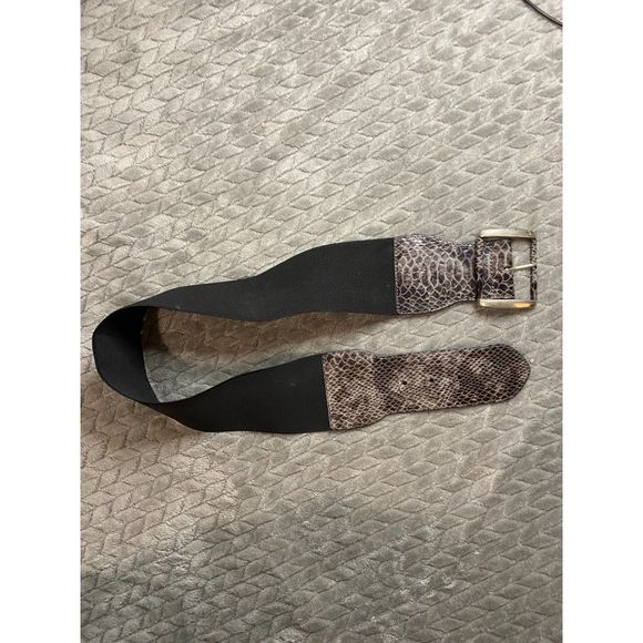 Express Gray Snake Print Elastic Stretch Belt - Size S/M - Picture 2 of 6